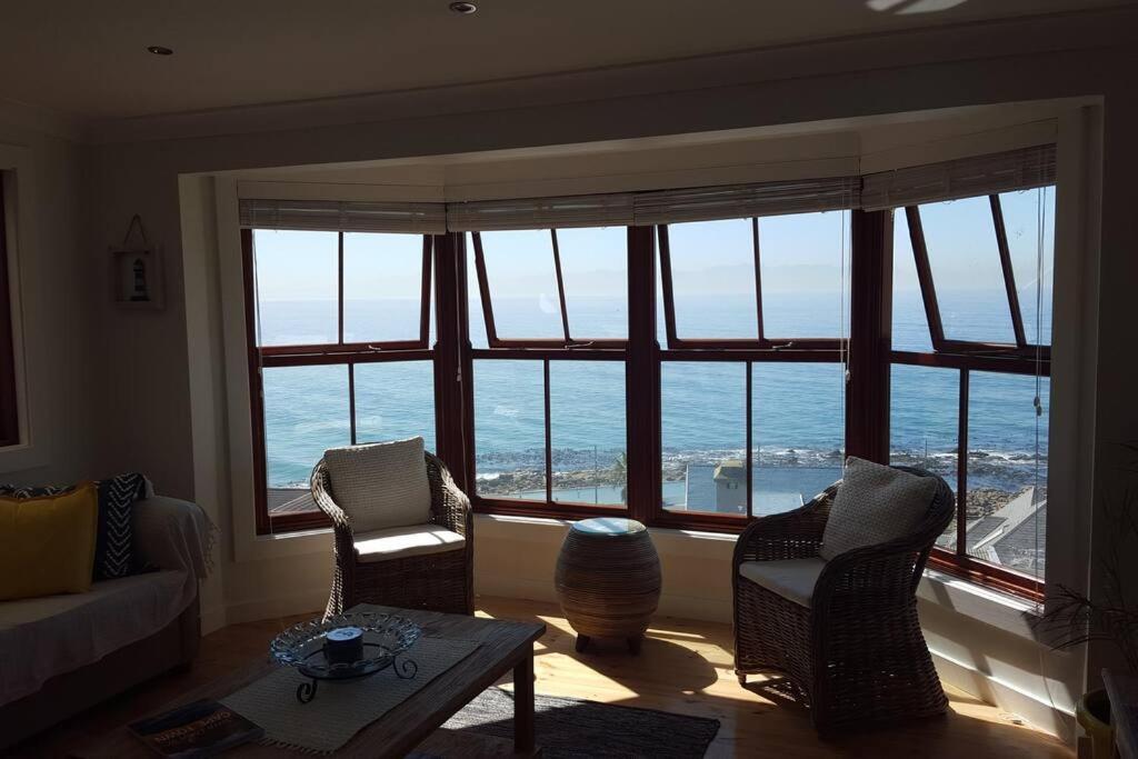 18 Steps - Seaside Cottage With Breathtaking Views Kaapstad Buitenkant foto