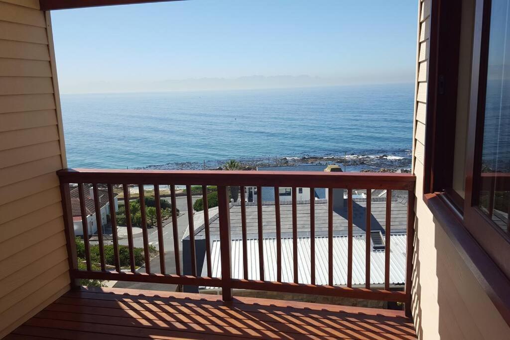 18 Steps - Seaside Cottage With Breathtaking Views Kaapstad Buitenkant foto