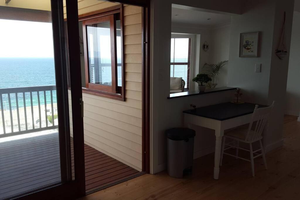18 Steps - Seaside Cottage With Breathtaking Views Kaapstad Buitenkant foto